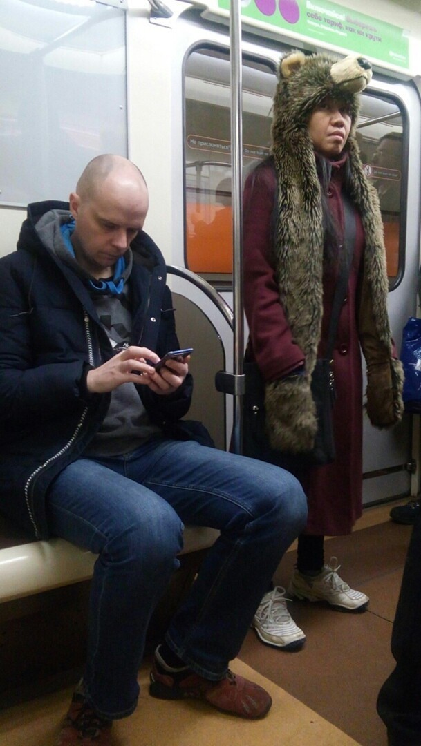 Фотография: 22 стильных пассажира метро Санкт-Петербурга №2 - BigPicture.ru