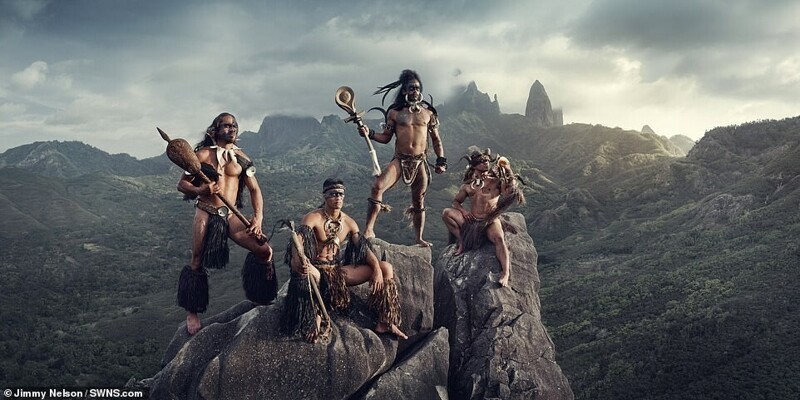 Фотография: Уединенное племя с невероятно красивыми людьми в объективе Джимми Нельсона №2 - BigPicture.ru