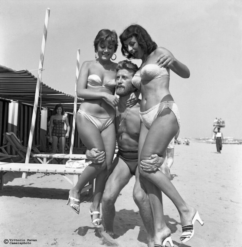 Фотография: Редкие фотографии знаменитостей из Венеции 50-60-х годов №16 - BigPicture.ru