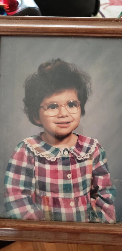 Фотография: Малышку из Румынии похитили и продали в США, а она нашла родителей через 25 лет №2 - BigPicture.ru