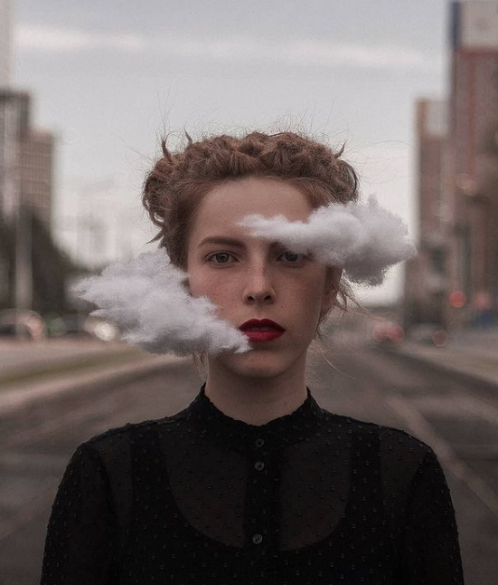 Фотография: Российская фотохудожница создает сюрреалистические автопортреты, ломающие мозг №6 - BigPicture.ru
