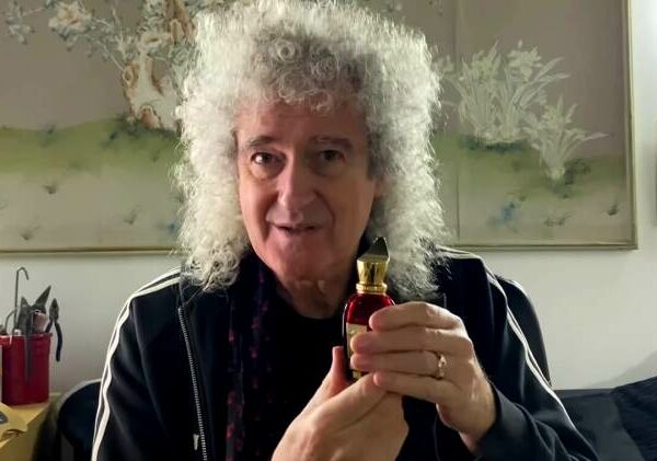 Гитарист Queen порадовал ценителей эксклюзива парфюмом с запахом барсука