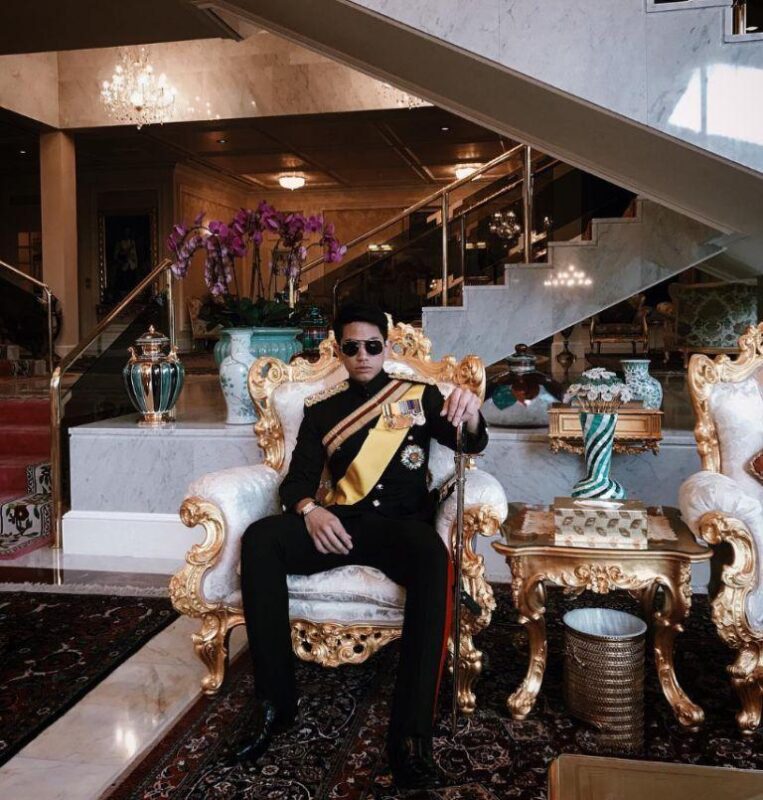 Фотография: Супербогатый принц Брунея Абдул Матин и его королевские увлечения №4 - BigPicture.ru