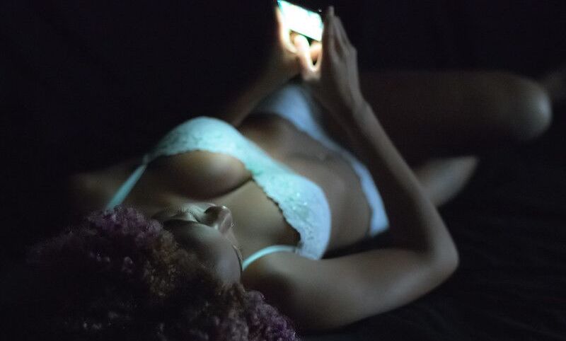 Фотография: 4 главных правила секстинга, или Как не оказаться в глупой ситуации из-за интимной переписки №2 - BigPicture.ru