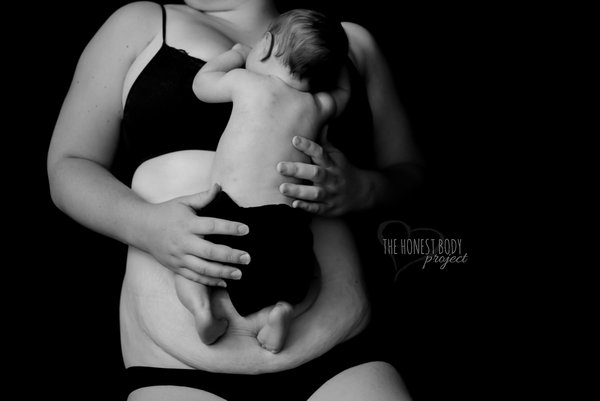 Фотография: Откровенный фотопроект: как на самом деле выглядят женщины после родов №11 - BigPicture.ru