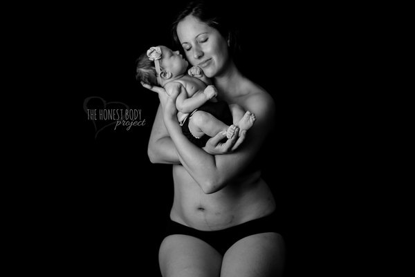 Фотография: Откровенный фотопроект: как на самом деле выглядят женщины после родов №23 - BigPicture.ru