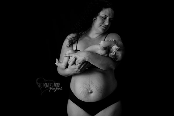 Фотография: Откровенный фотопроект: как на самом деле выглядят женщины после родов №26 - BigPicture.ru