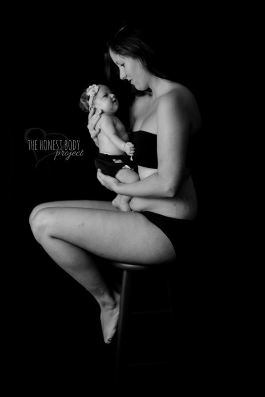 Фотография: Откровенный фотопроект: как на самом деле выглядят женщины после родов №15 - BigPicture.ru