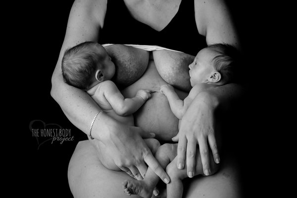 Фотография: Откровенный фотопроект: как на самом деле выглядят женщины после родов №8 - BigPicture.ru
