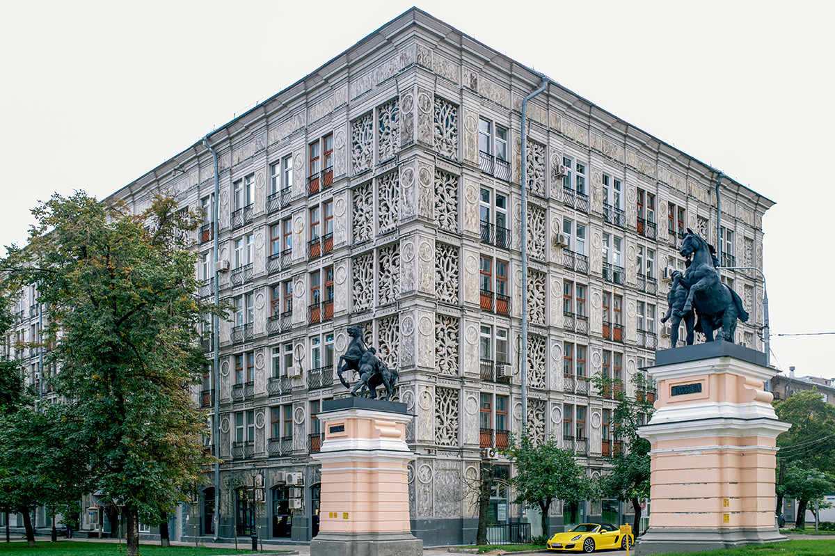 Фотография: Эксперименты, которые советские архитекторы ставили над типовыми домами №3 - BigPicture.ru