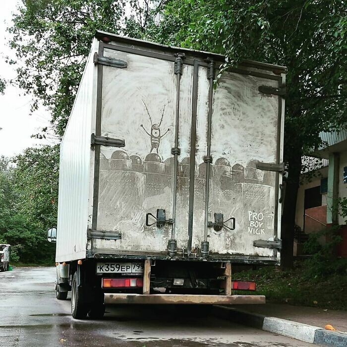 Фотография: 35 крутых рисунков на грязных грузовиках от художника Никиты Голубева ака Pro Boy Nick №5 - BigPicture.ru