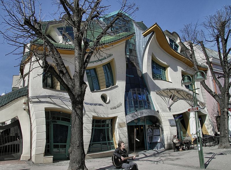 Фотография: Как выглядит Кривой дом в польском Сопоте №2 - BigPicture.ru