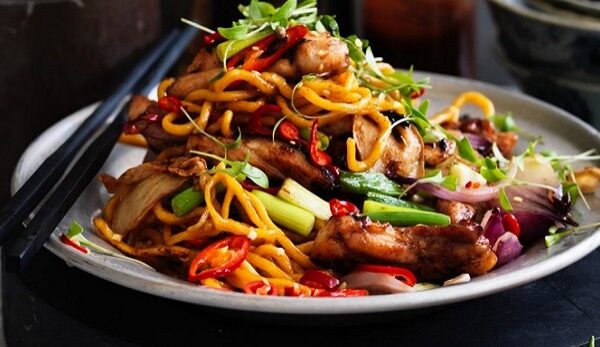 Лапша «вок» — лучшие рецепты пикантного и очень популярного азиатского блюда