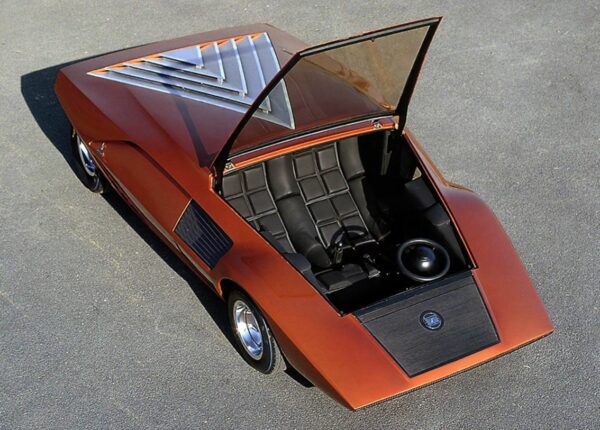 Lancia Stratos HF Zero — очень необычный автомобиль из 1970 года