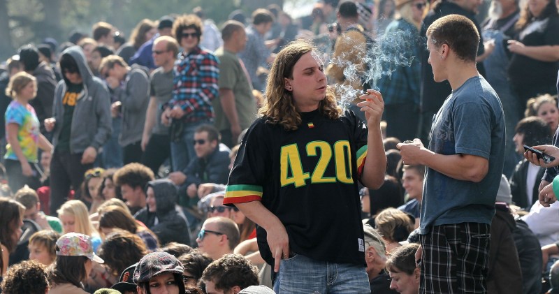 Код 420 - что связывает американских любителей марихуаны с этой цифрой