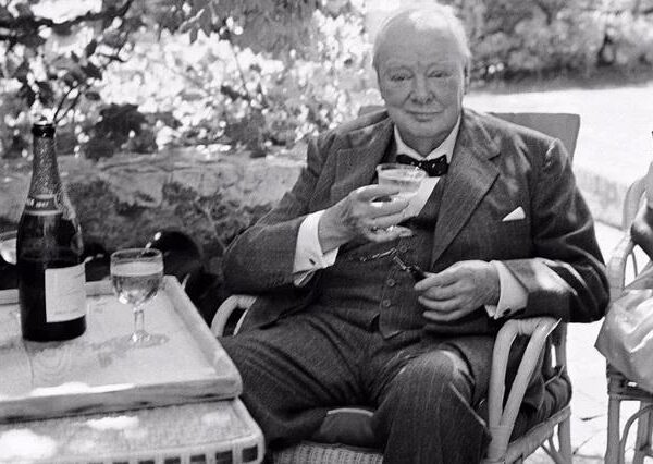 Каким был распорядок дня Черчилля, и при чем тут виски?