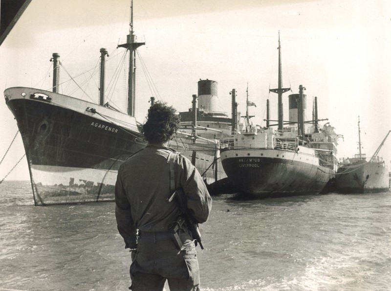 Фотография: Как в 1960-х Суэцкий канал был заблокирован 8 лет и что делали попавшие в ловушку моряки №3 - BigPicture.ru