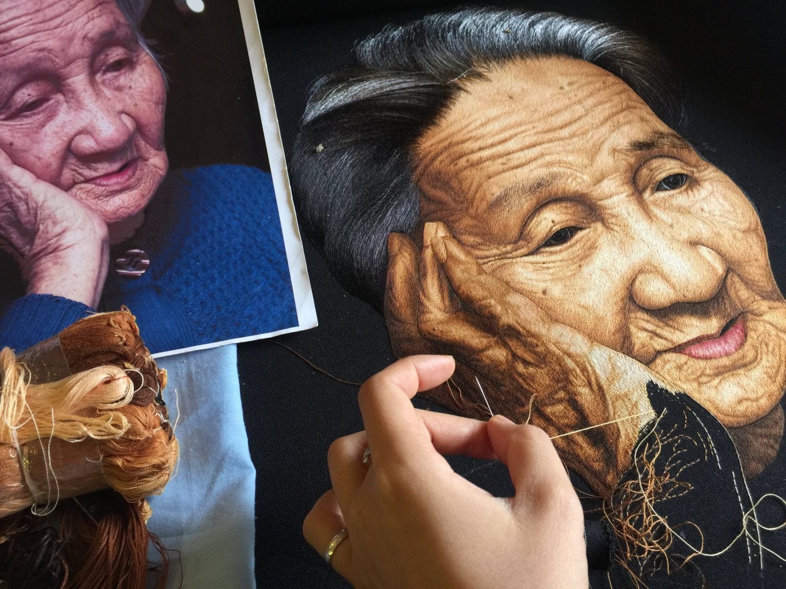 Фотография: Вьетнамская студия XQ Dalat вручную вышивает шелком гиперреалистичные картины №1 - BigPicture.ru