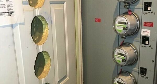 25 снимков из копилки жилищных инспекторов, которые повидали много интересного