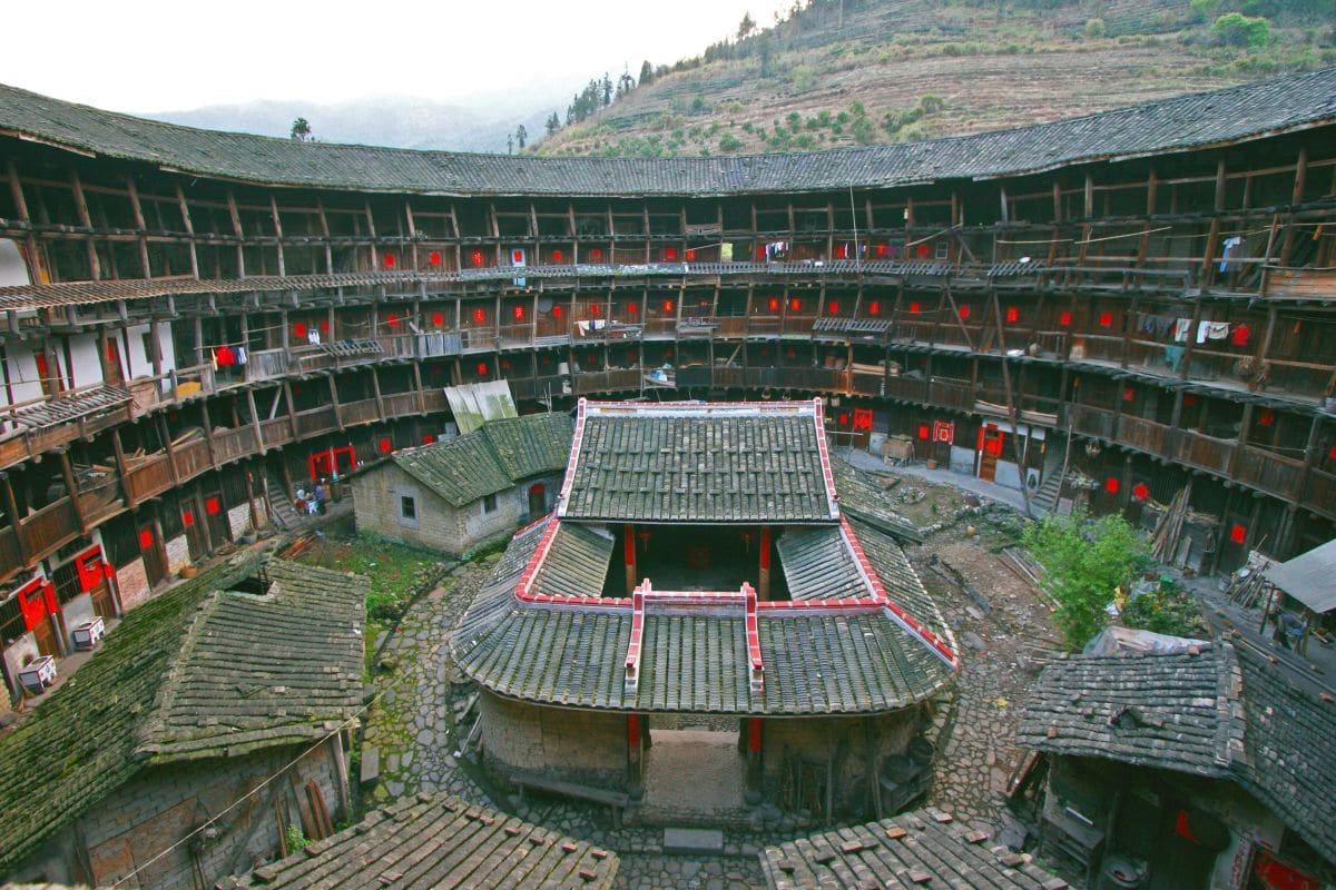 Как выглядят тулоу, уникальные китайские дома-замки