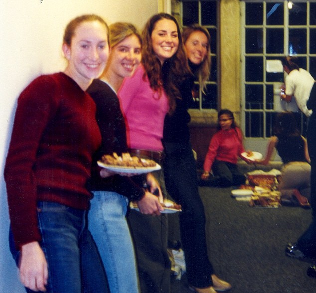 Кейт Миддлтон молодость фото с друзьями студенчество