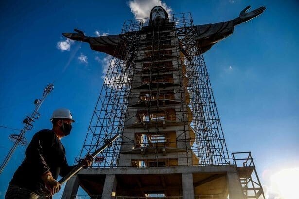 Фотография: Зачем в Бразилии строят статую Христа выше предыдущей №2 - BigPicture.ru