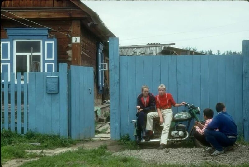 Фотография: Период распада: 40 фото из 90-х, которые вызовут смешанные чувства №17 - BigPicture.ru
