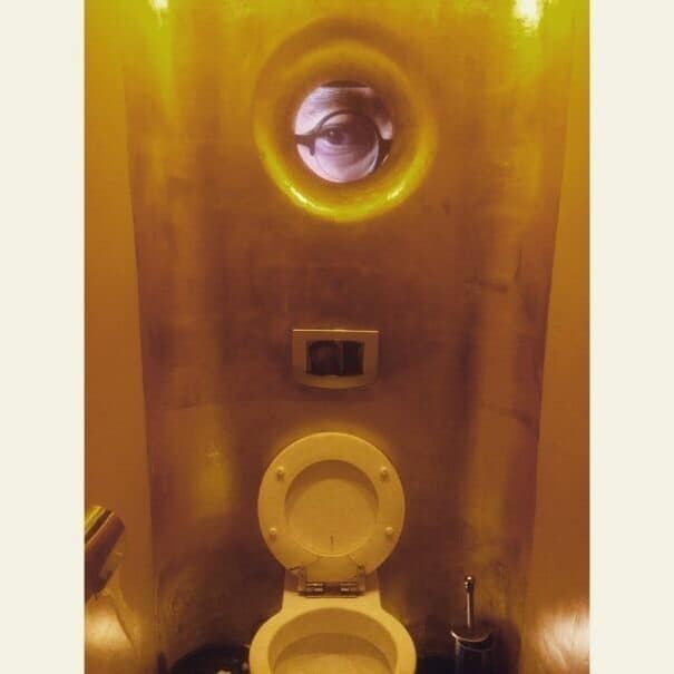 Фотография: 20 потрясающих идей дизайна туалета, которые вдохновят на ремонт №9 - BigPicture.ru