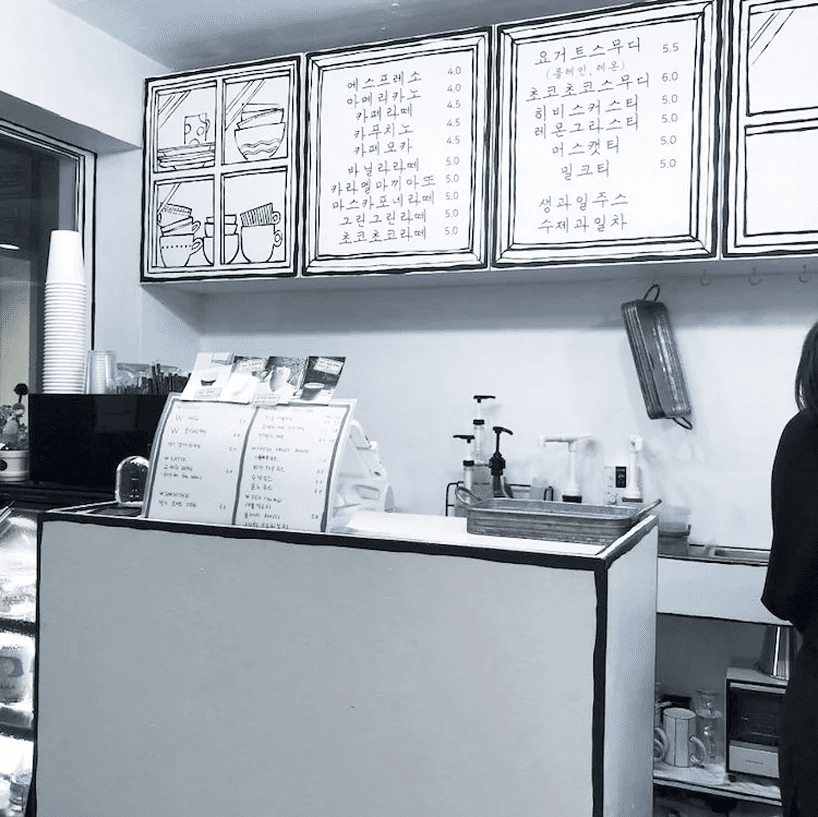 Как выглядит двухмерное комикс-кафе в Сеуле