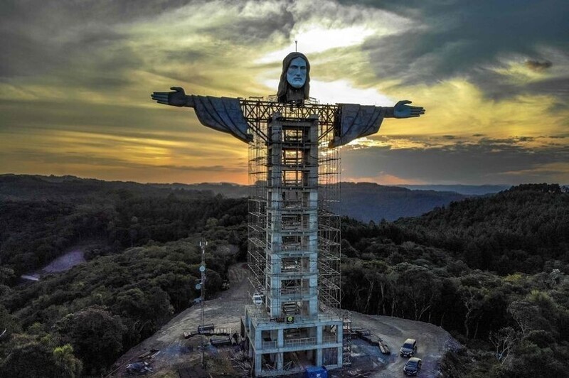 Фотография: Зачем в Бразилии строят статую Христа выше предыдущей №3 - BigPicture.ru