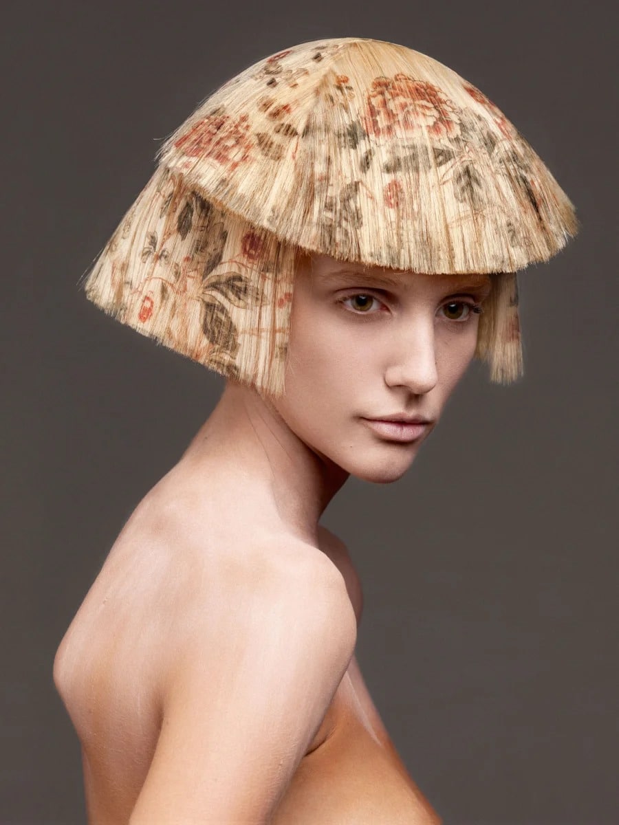 Фотография: Как выглядит цифровая печать на волосах: стилист украсил прически узорами барокко №2 - BigPicture.ru