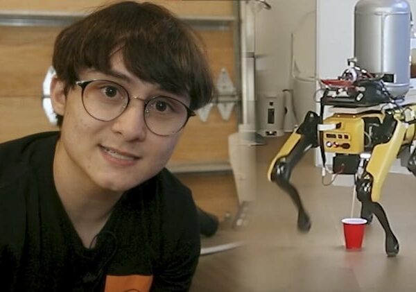 Американский блогер научил робота-собаку писать пивом в стакан