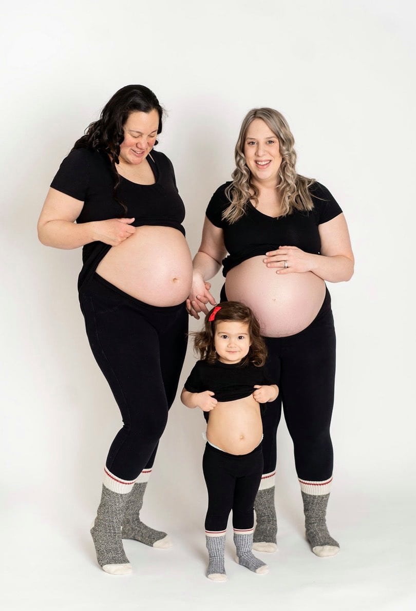 Фотография: Как супруги-лесбиянки одновременно забеременели и родили 