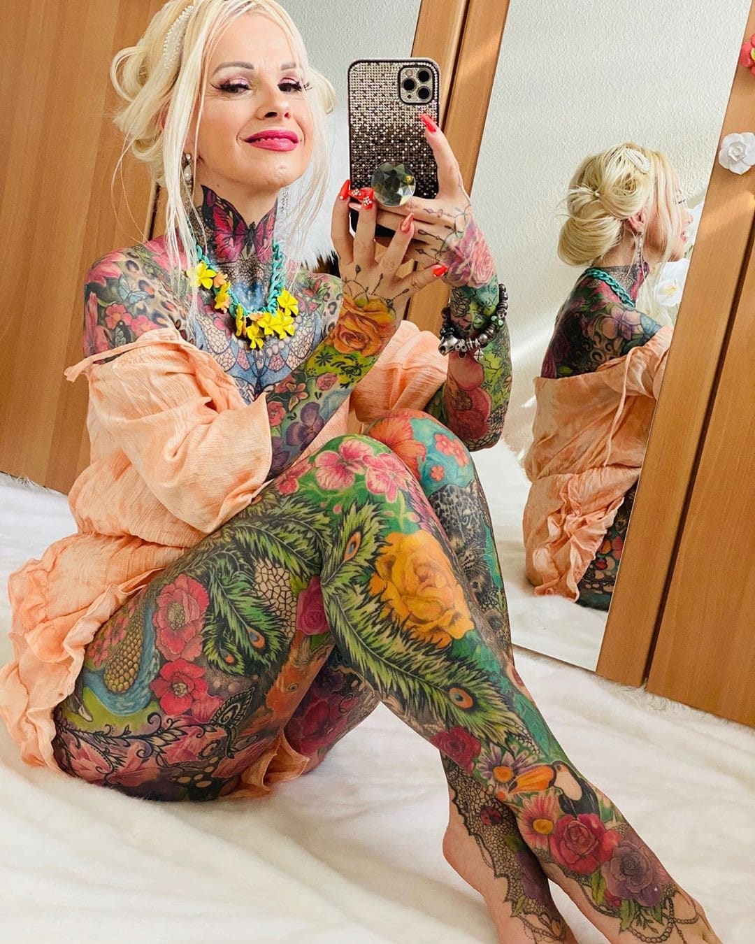 Фотография: Горячая бабушка в татуировках восхищает откровенными фото №7 - BigPicture.ru