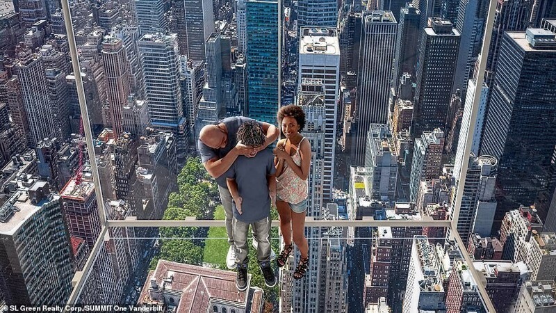 Фотография: Новая страшная достопримечательность Нью-Йорка: смотровая площадка высотой 370 метров №3 - BigPicture.ru