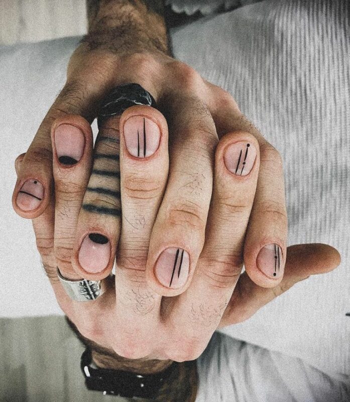 Фотография: Парни с накрашенными ногтями: новый тренд или традиция? №7 - BigPicture.ru
