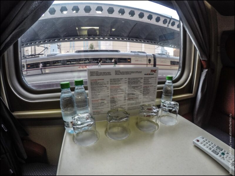 Фотография: Путешествие из Северной столицы в Нижний Новгород: обзор фирменного поезда 