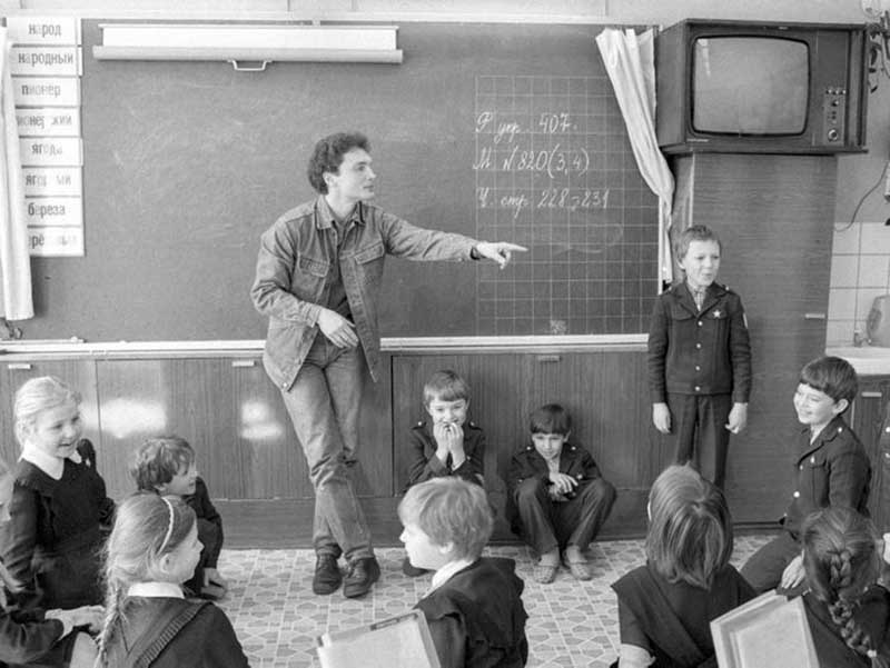 Фотография: Школьные предметы в СССР, которые сегодня считаются бесполезными №2 - BigPicture.ru