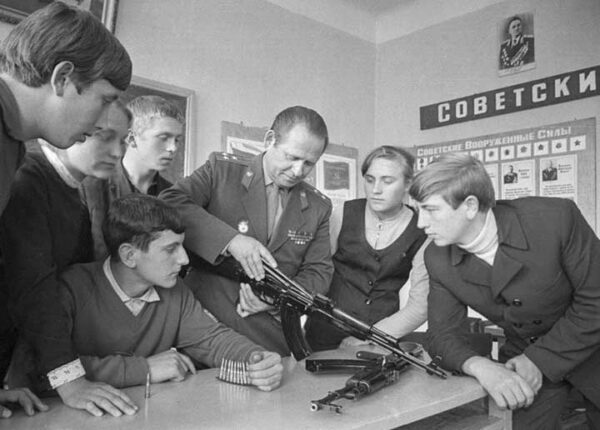 Школьные предметы в СССР, которые сегодня считаются бесполезными