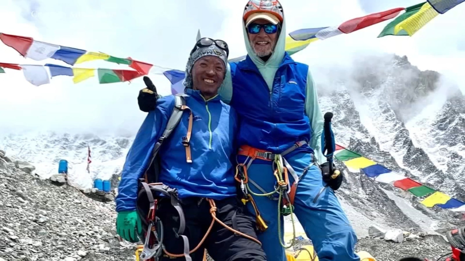 Фотография: Американец увлекся альпинизмом в возрасте 68 лет, а в 75 покорил Эверест №1 - BigPicture.ru