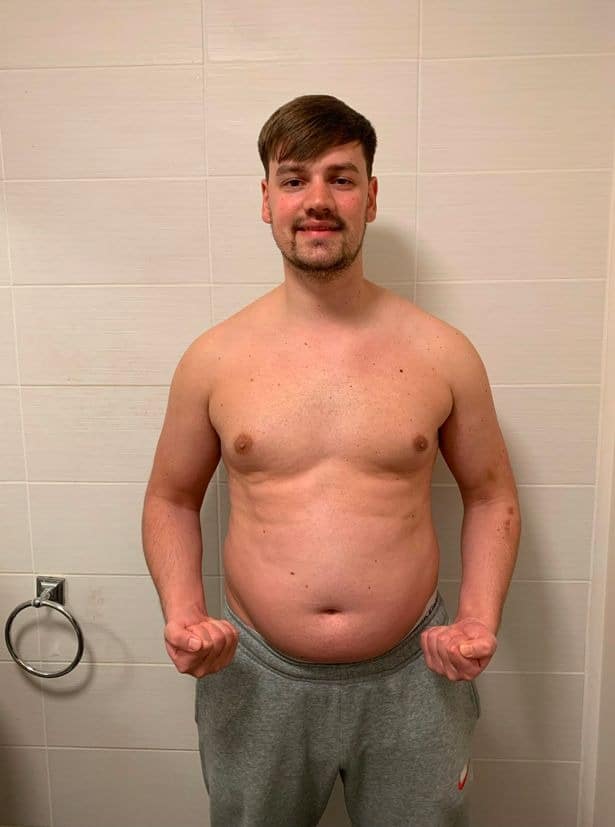Фотография: Мышцы в обмен на жир: тренер показал шокирующие изменения тела и психики, намеренно набрав 25 кг №4 - BigPicture.ru