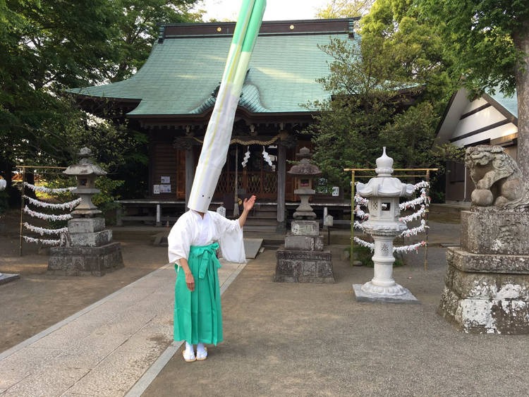 Фотография: Луковая голова: необычный ритуал в японском храме удивляет и озадачивает №2 - BigPicture.ru
