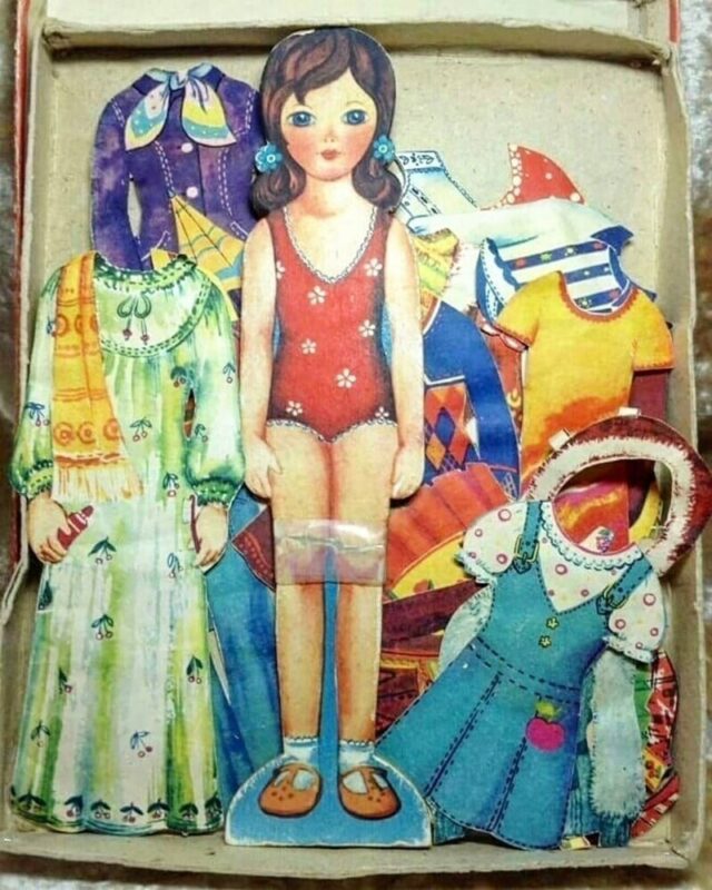 Фотография: Бумажные куклы: доступная, увлекательная и творческая игра детей СССР №2 - BigPicture.ru