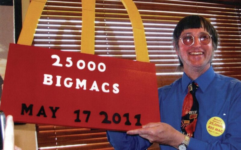 Фотография: Как живет Дон Горске, который почти 50 лет питается бургерами из McDonald’s №3 - BigPicture.ru