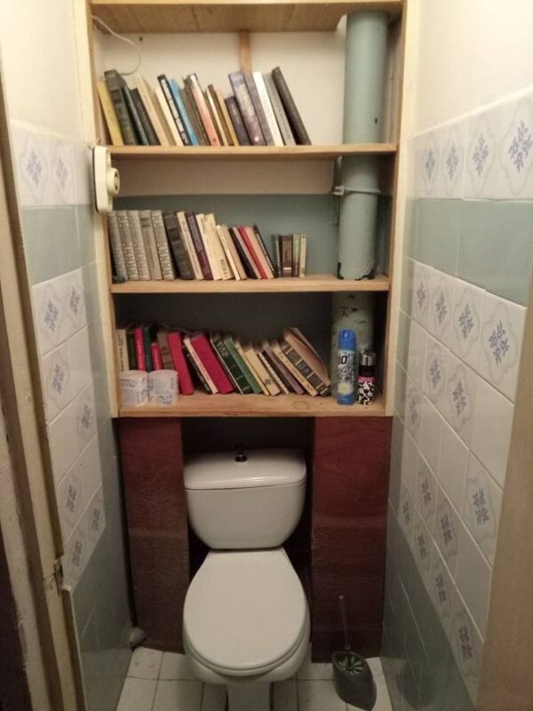 Почему советские люди читали в туалете