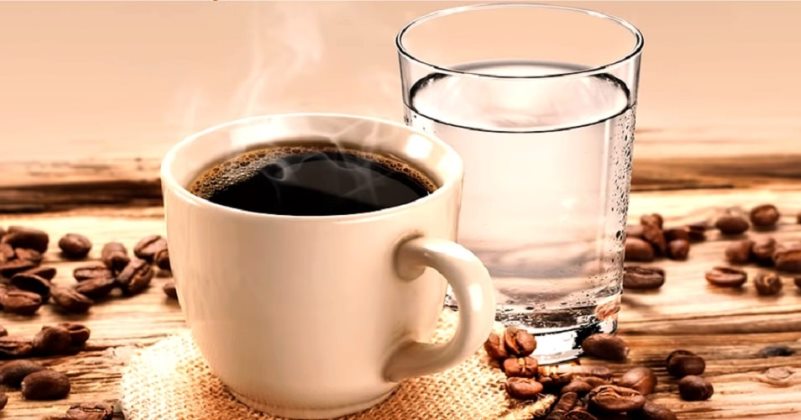 Фотография: Почему кофе запивают водой: не прихоть, а необходимость №1 - BigPicture.ru