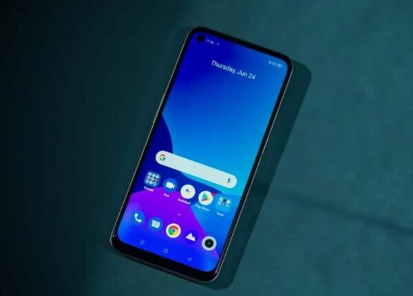 Авторы ГЛАС рассказали о лучшем смартфоне с AliExpress за 13 000 рублей