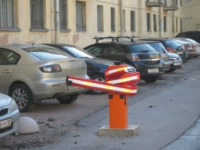 Фотография: 20 примеров коварной мести за неправильную парковку №8 - BigPicture.ru