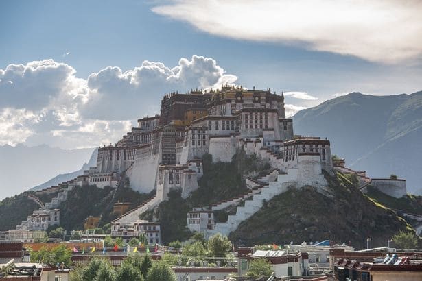 Фотография: В Тибете открыли 