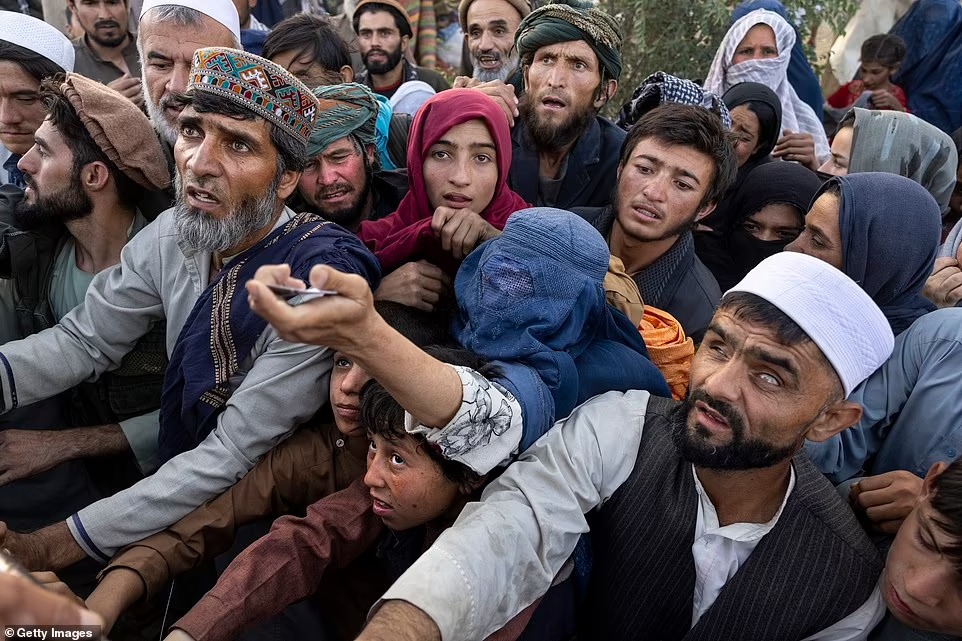 Фотография: Сеющие смерть: талибы хозяйничают в афганских городах и силой забирают девушек в сексуальное рабство №8 - BigPicture.ru